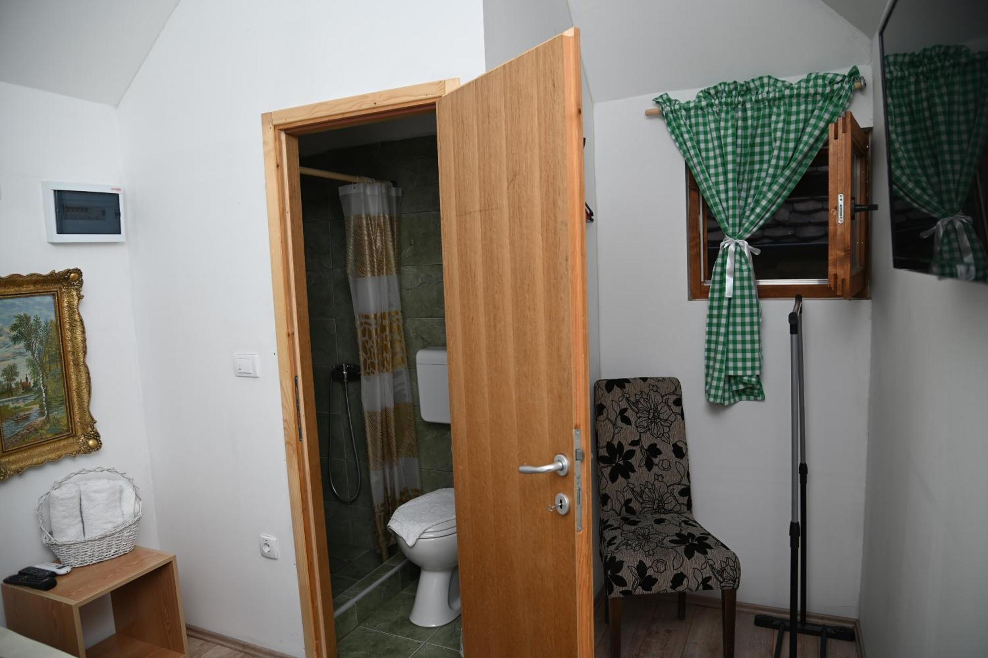 Konak Dobri Potok Krupanj Exterior photo